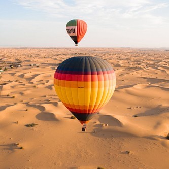 Air Ballon in Desert